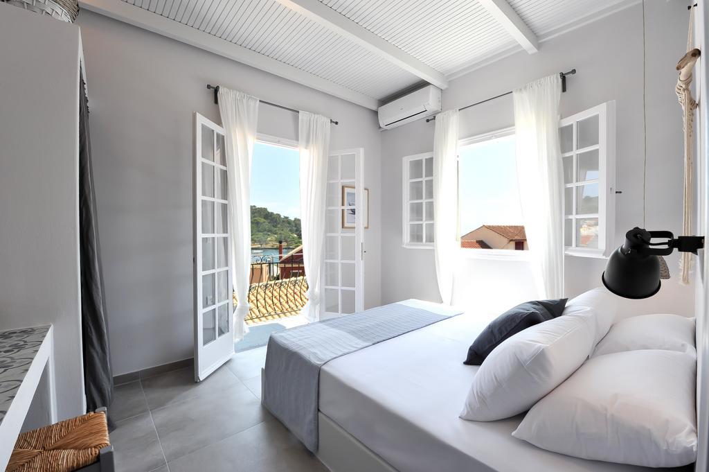 Alia Luxury Apartment Gaios Exterior foto