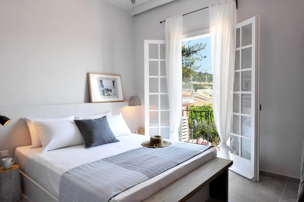 Alia Luxury Apartment Gaios Exterior foto